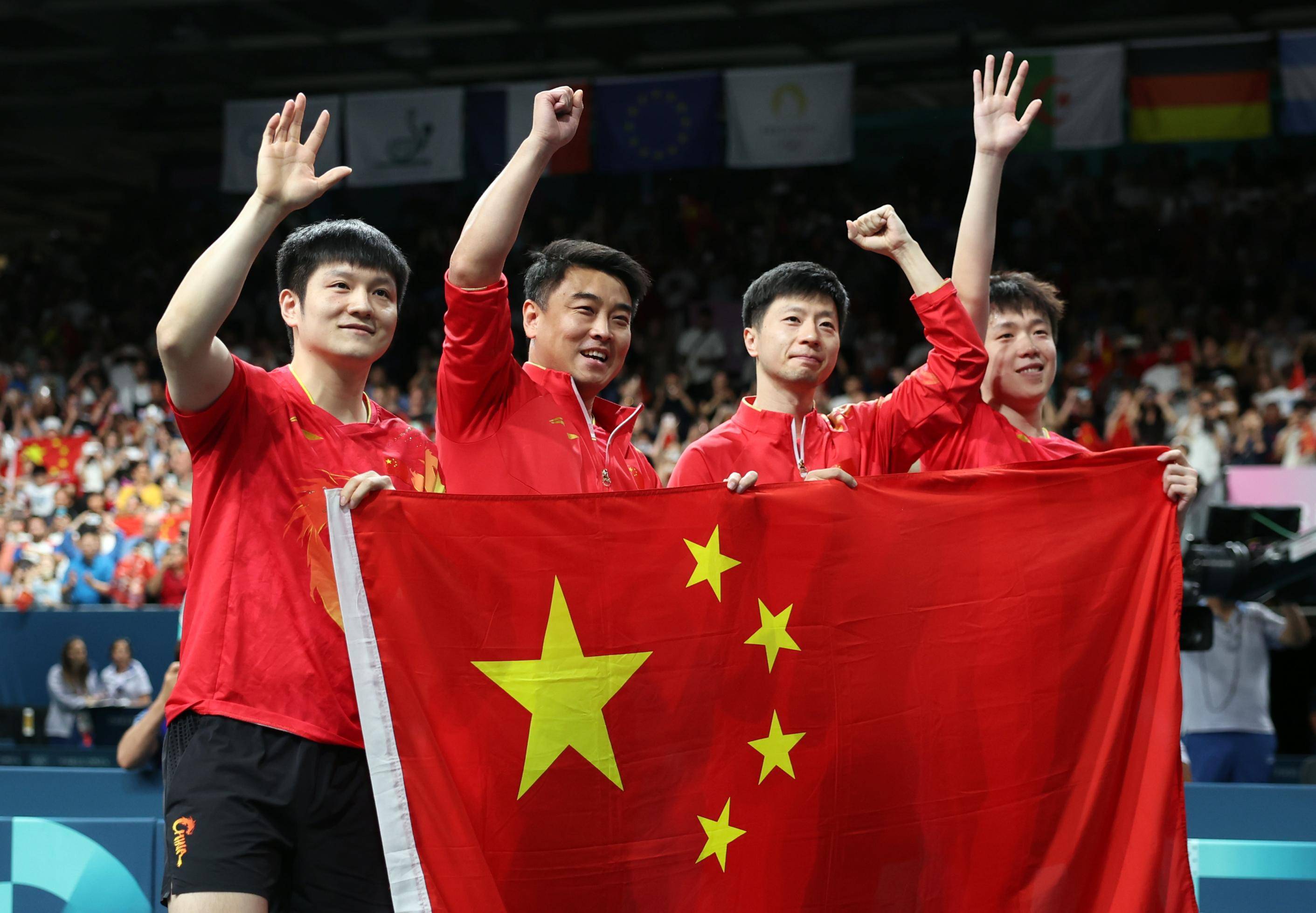 乒乓球赛场激战连连，中国选手屡获胜利